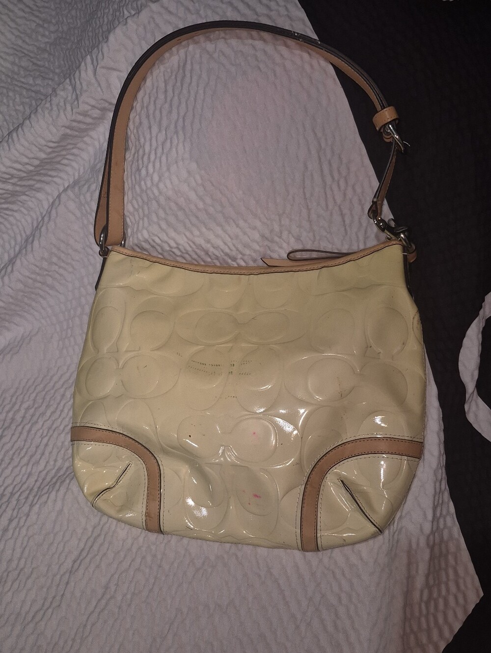 Coach Patent Leather Yellow Shoulder Bag - Picture 2 of 8